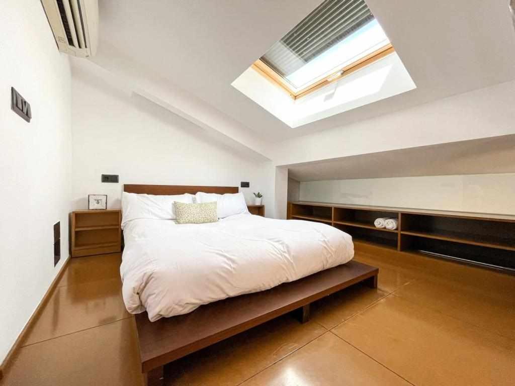 Apartamento Loft Cort Reial Atico In The Heart Of The Old Town Gerona Exterior foto